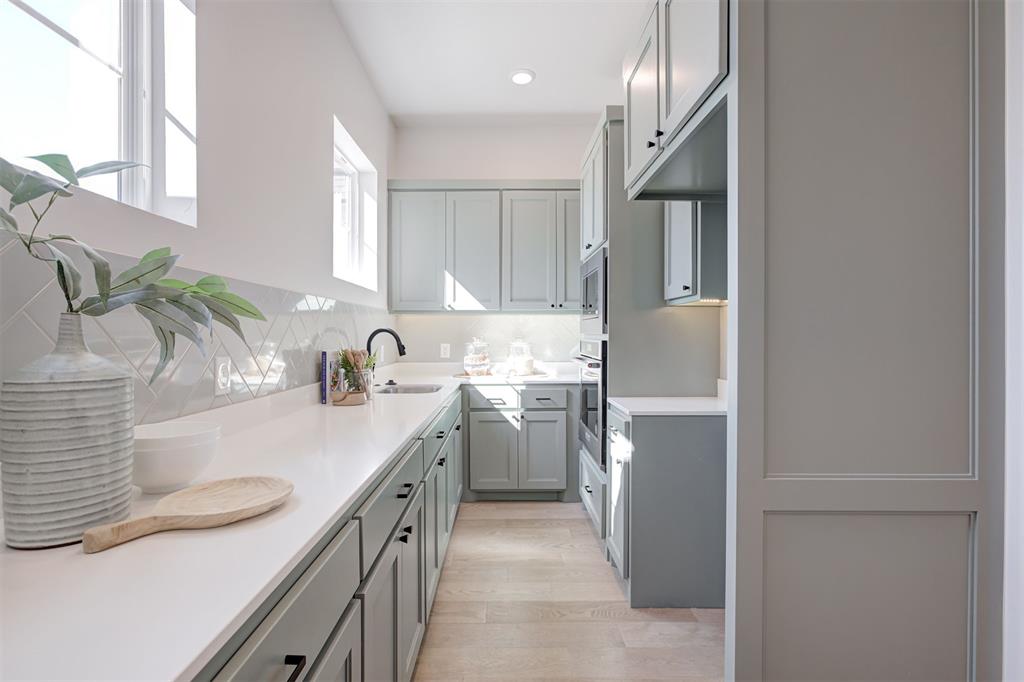 4541 Maple Ridge Drive