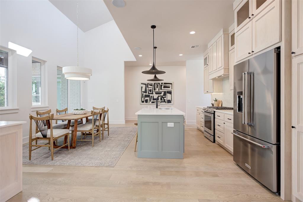 4541 Maple Ridge Drive