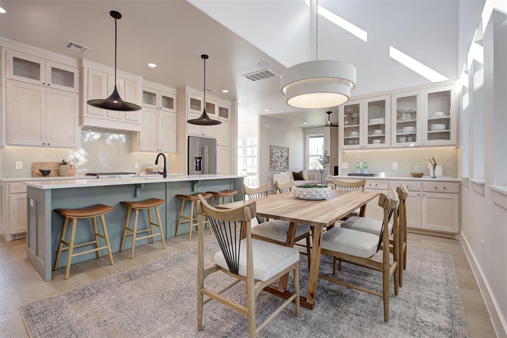 4541 Maple Ridge Drive