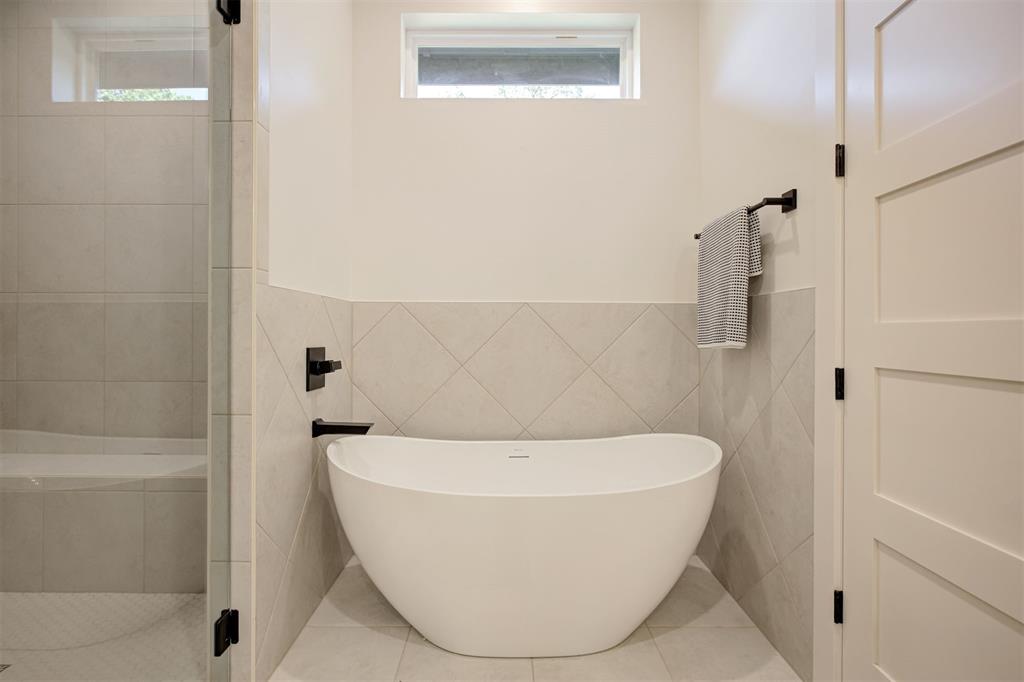 4541 Maple Ridge Drive