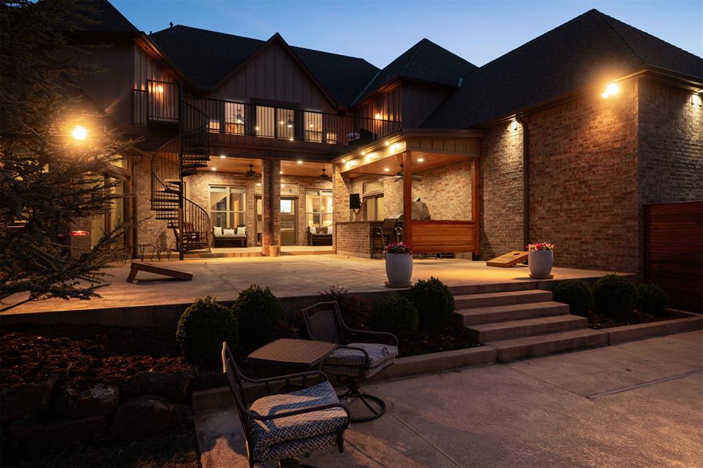 3301 Hidden Leaf Drive