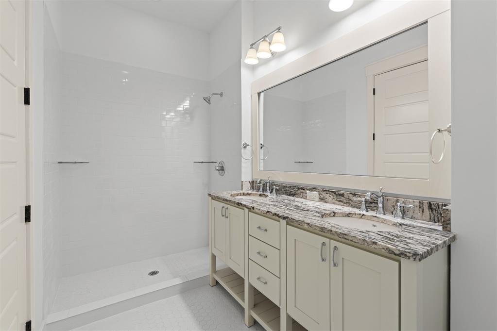 29 Water Street Unit: 3