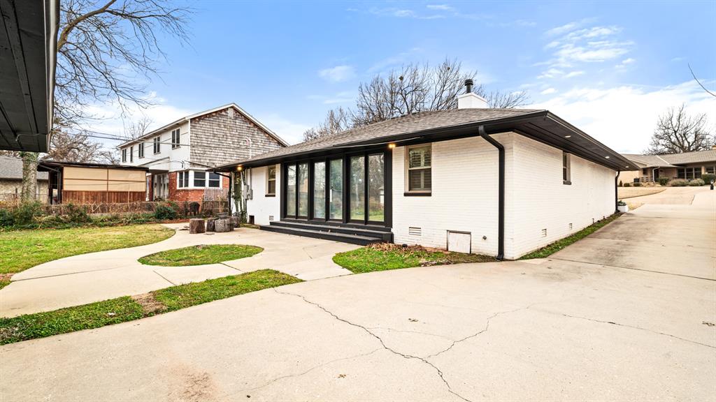 4200 N Harvey Parkway