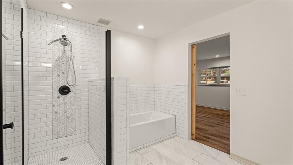 4200 N Harvey Parkway