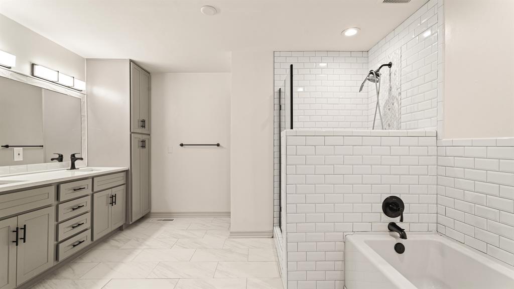 4200 N Harvey Parkway