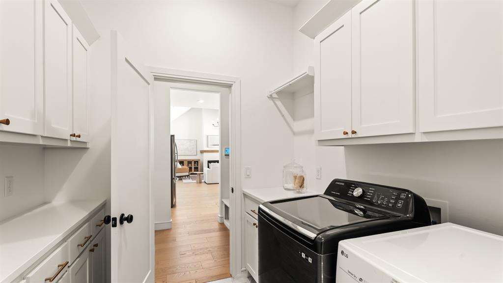 3900 Shady Hill Trail