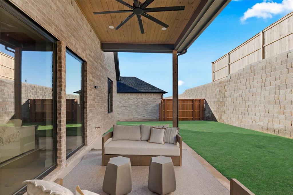 3917 Stone Bluff Way