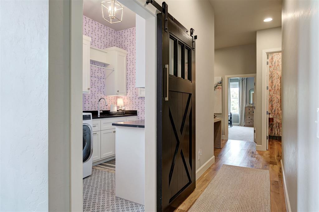 2603 S Loblolly Lane