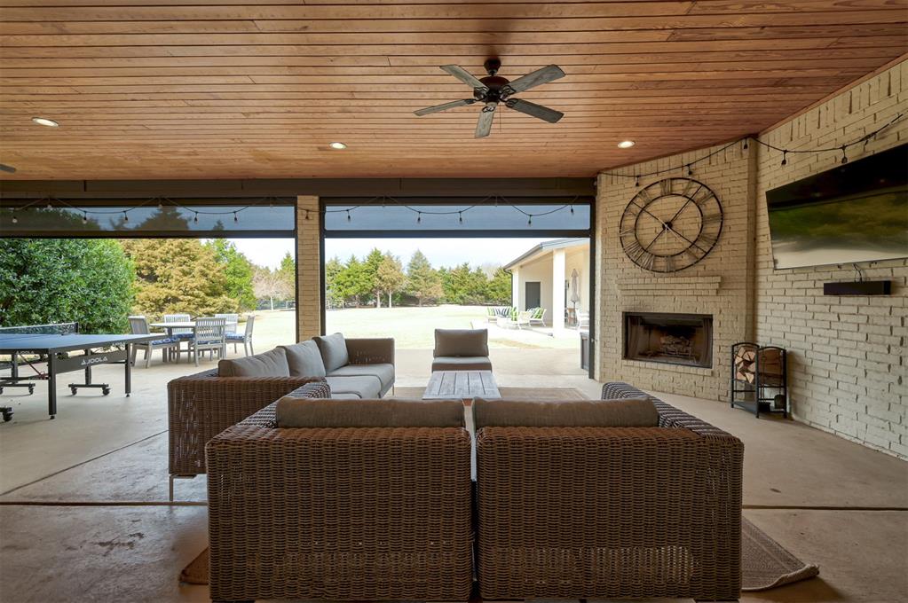 2603 S Loblolly Lane