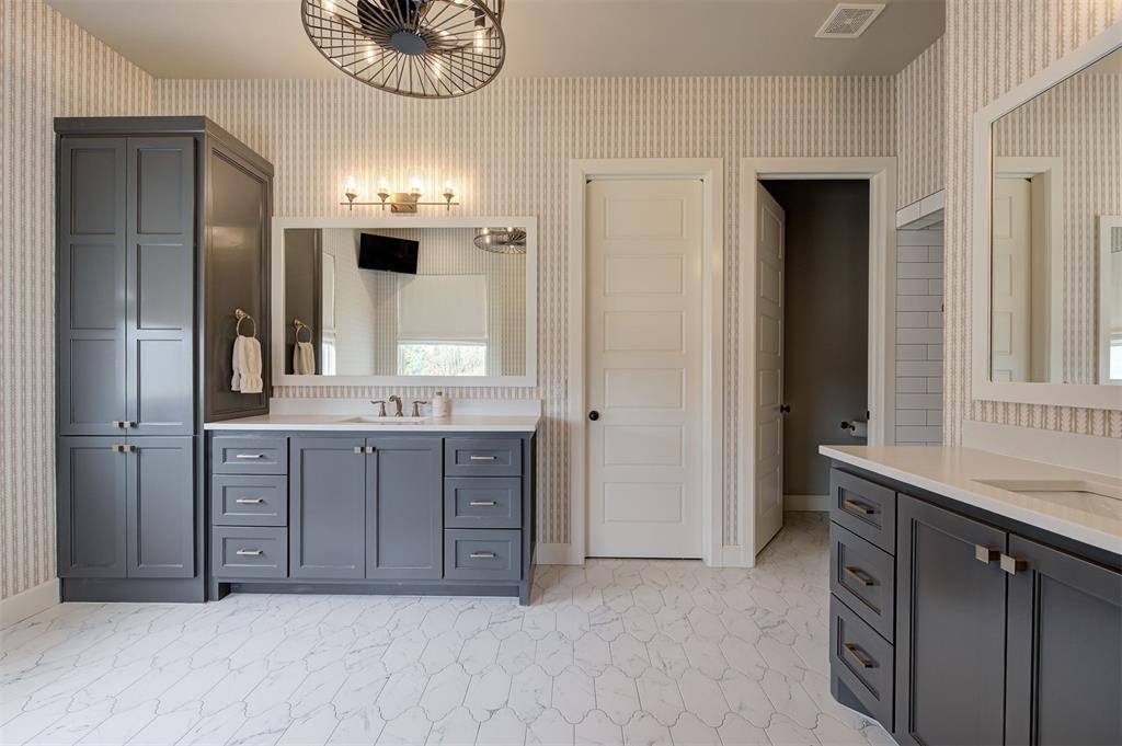 2603 S Loblolly Lane