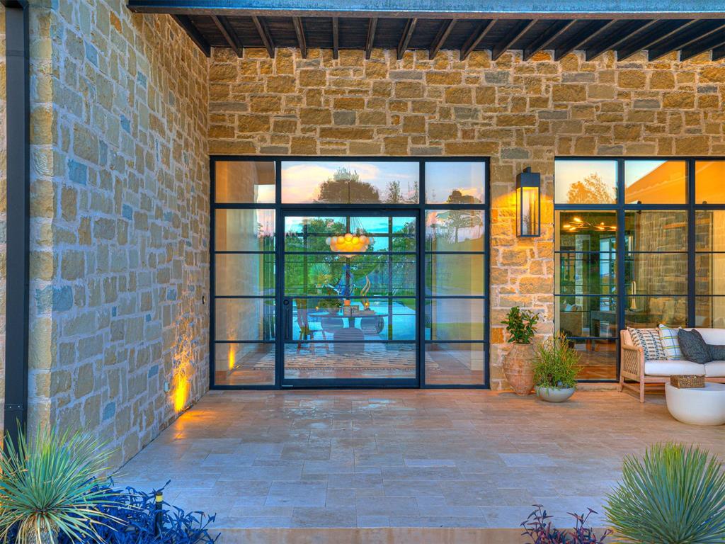 3003 S Country Club Road