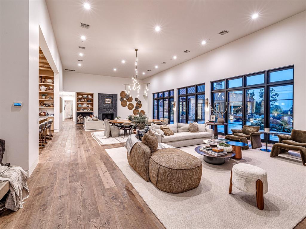 3003 S Country Club Road