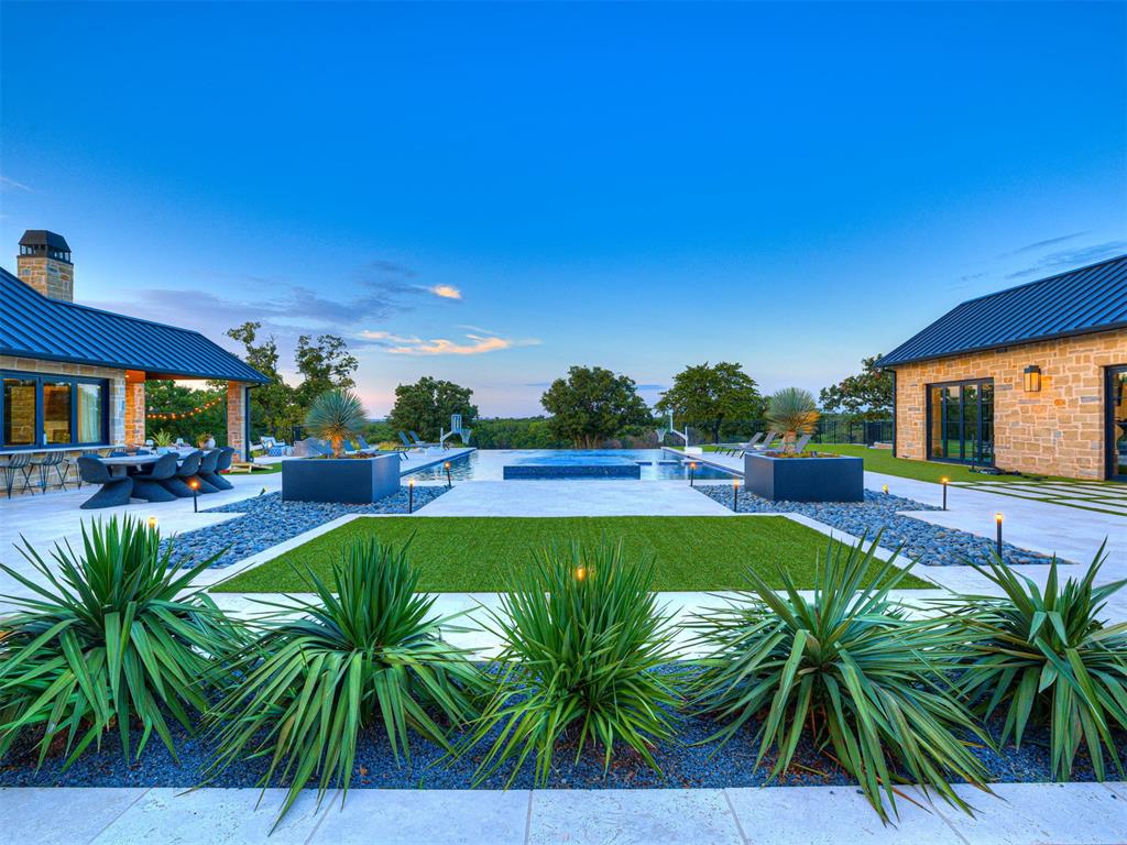 3003 S Country Club Road