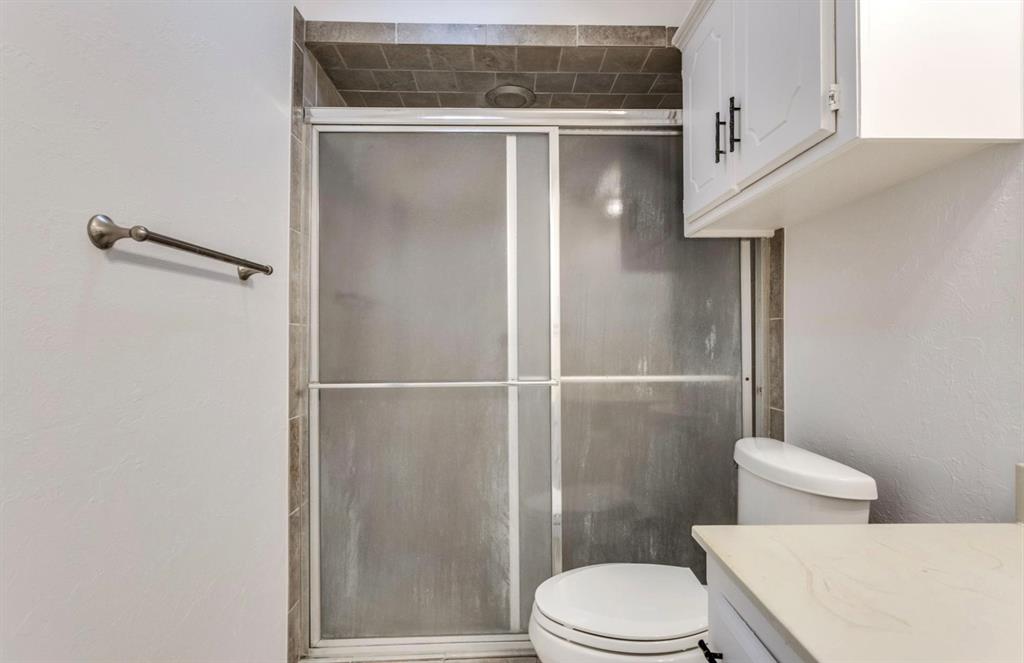 2713 S Summerfield Drive