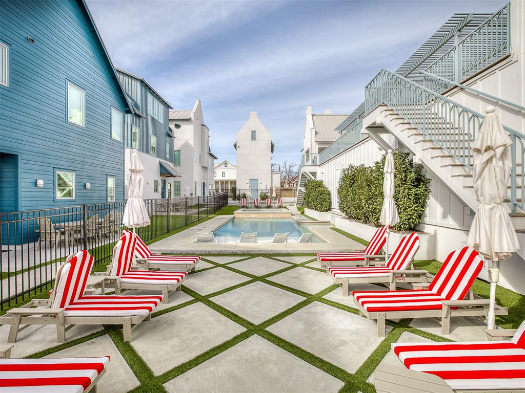 53 Lower Greenway Unit: B