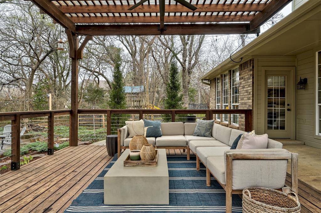 600 Heatherstone Road