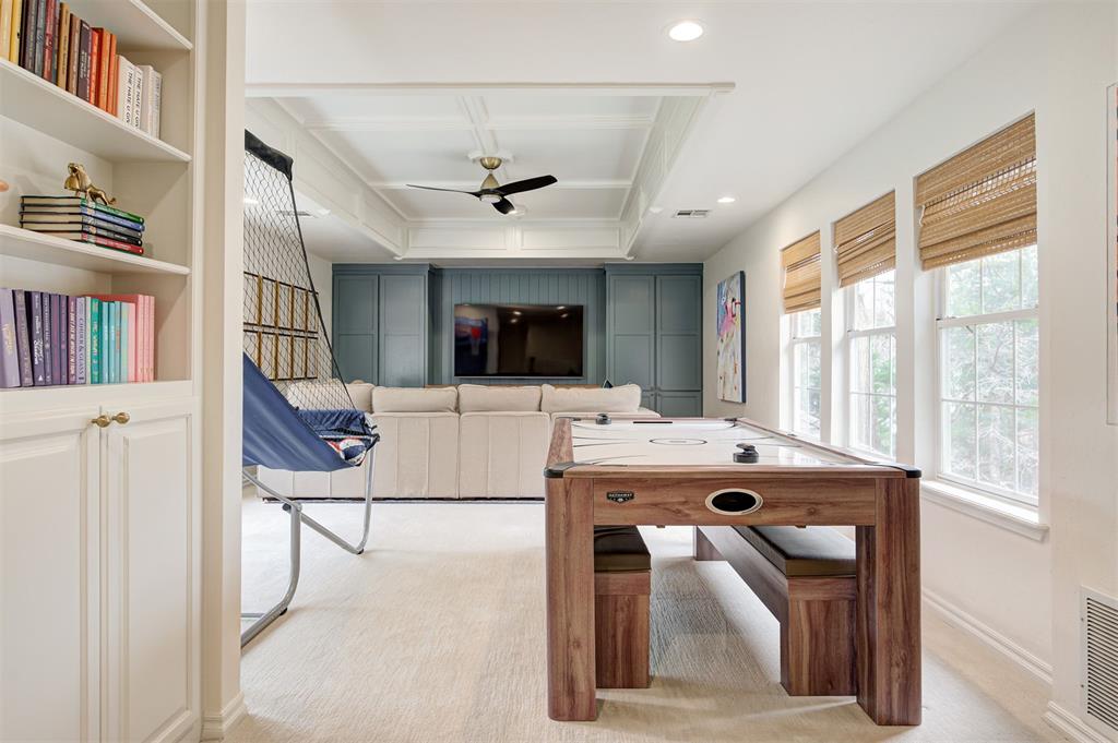 600 Heatherstone Road