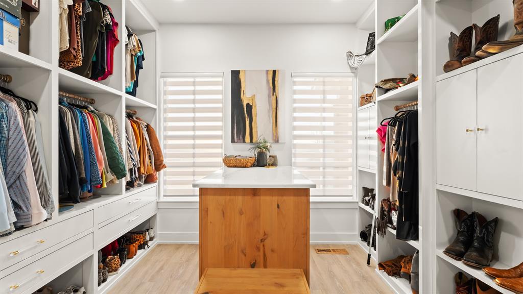 15500 S Drexel Avenue