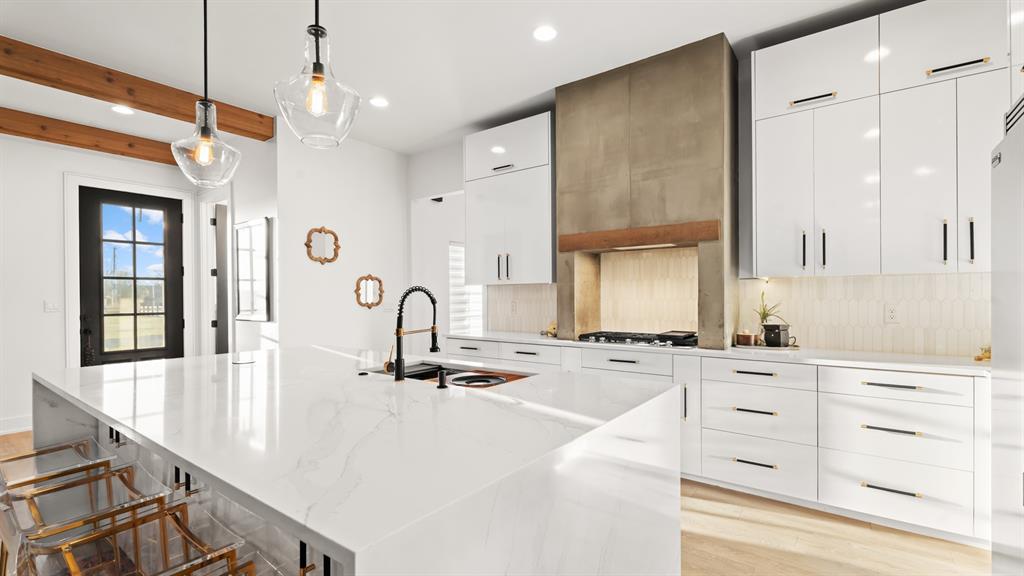 15500 S Drexel Avenue