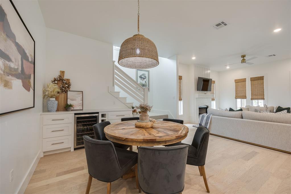 44 Ramble Along Road