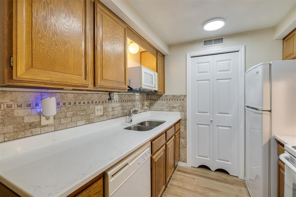 11130 N Stratford Drive Unit: 315