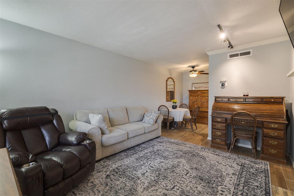 11130 N Stratford Drive Unit: 315