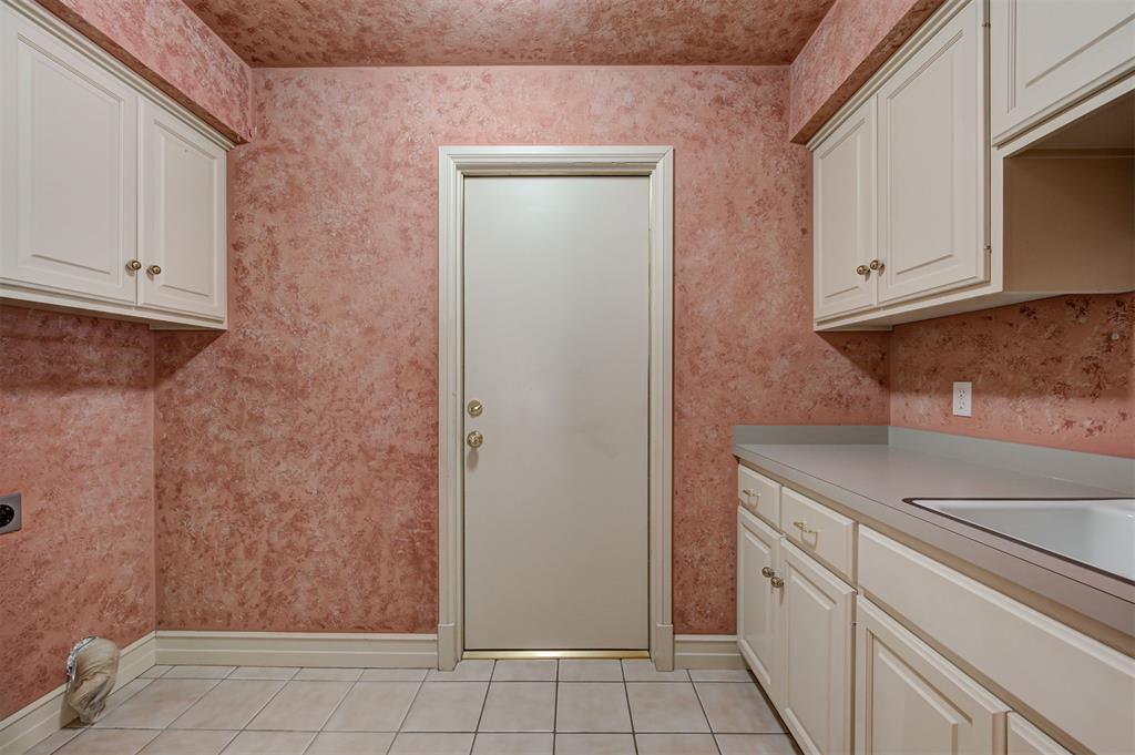 13504 Fox Creek Drive