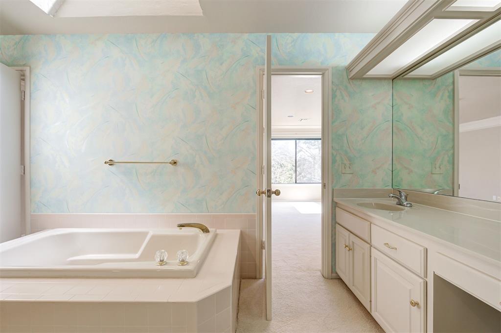 13504 Fox Creek Drive