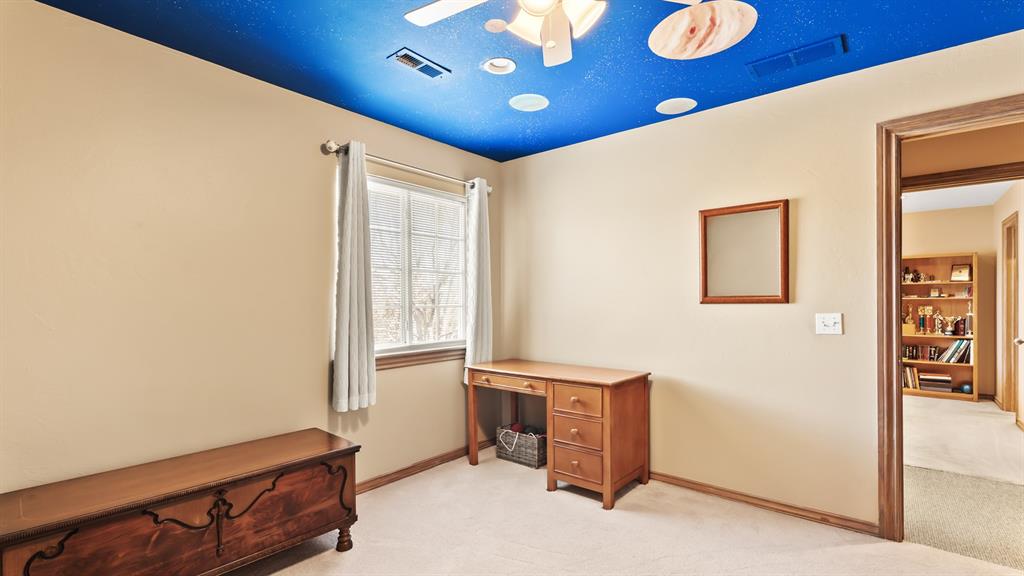 1124 Caines Hill Road