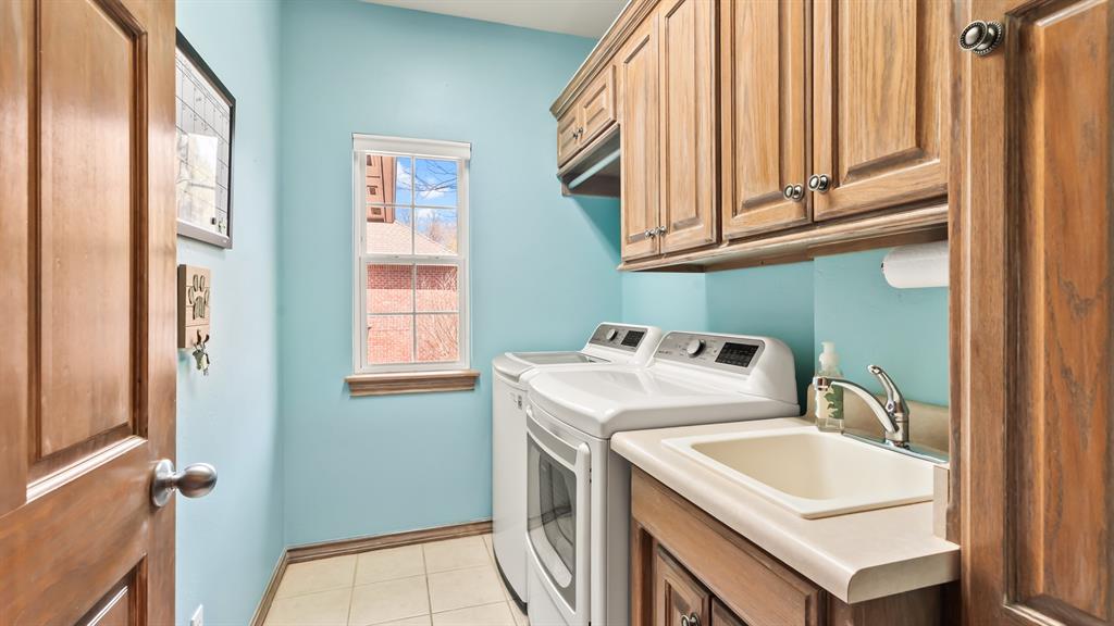 1124 Caines Hill Road