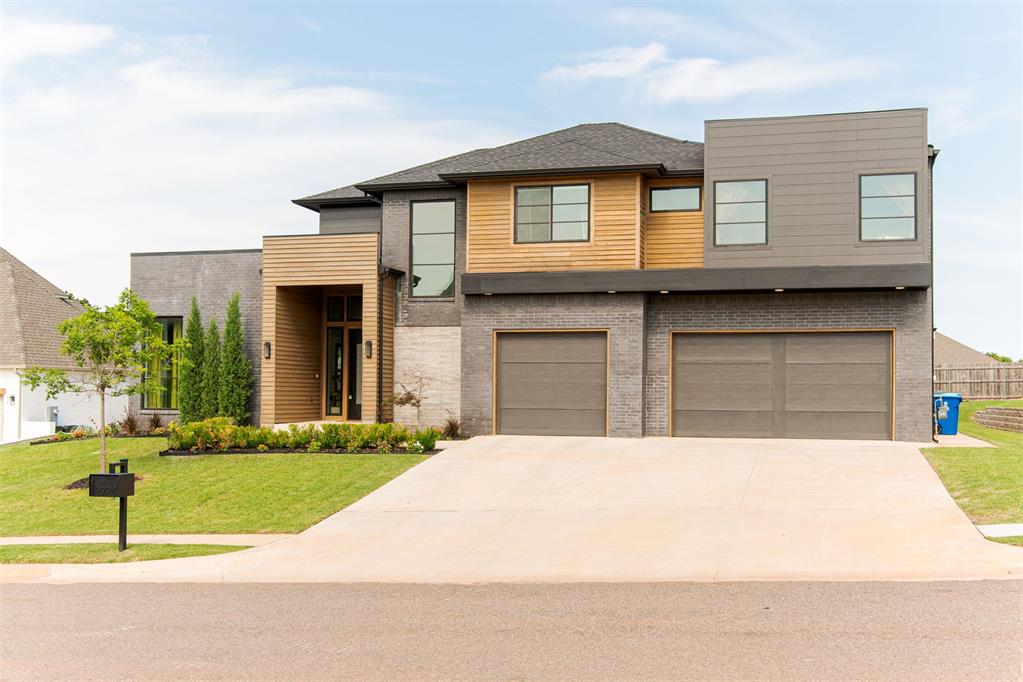 2924 Sandstone Ridge