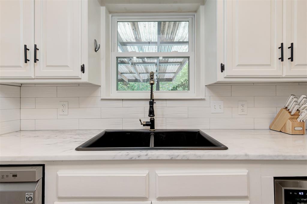 709 Timber Ridge Drive