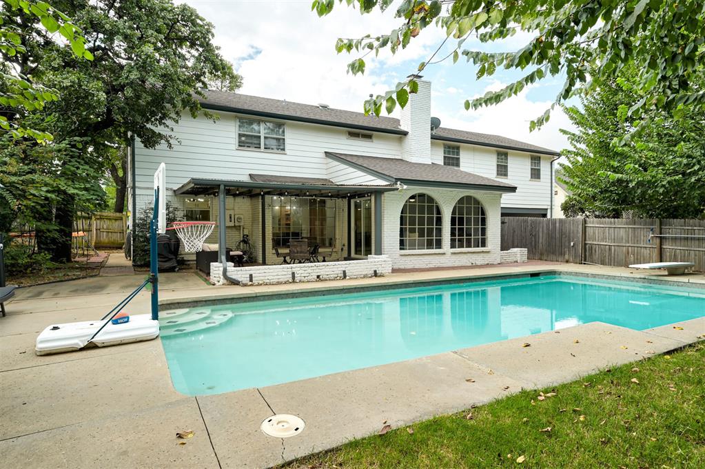 709 Timber Ridge Drive