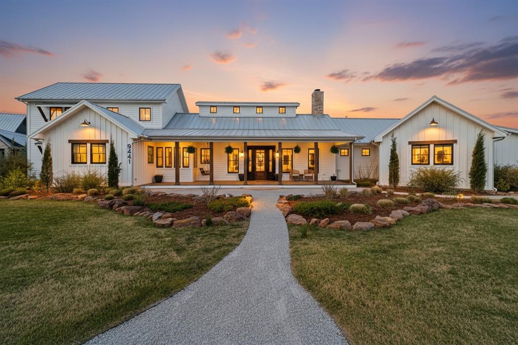 9441 Farmhouse Lane