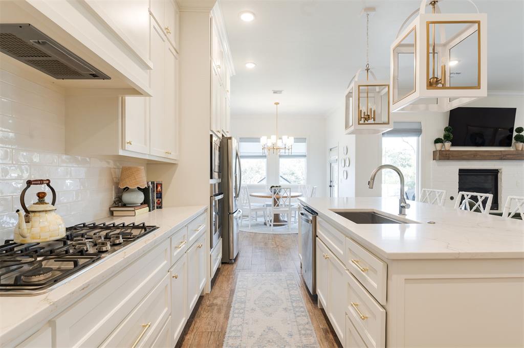 2408 Rumble Lane