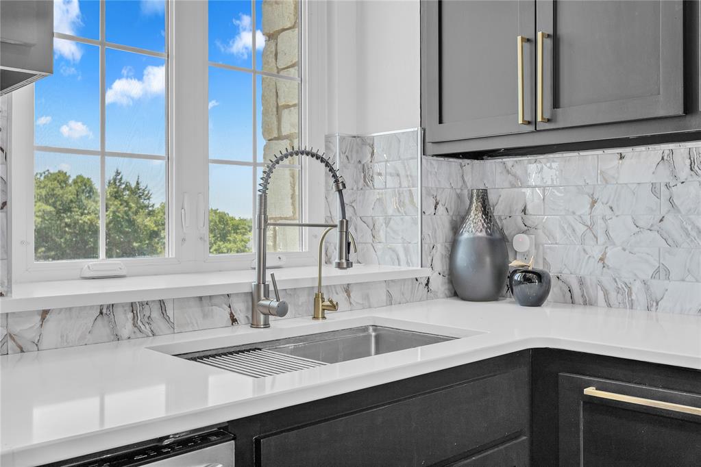 3100 Freeman Manor Drive