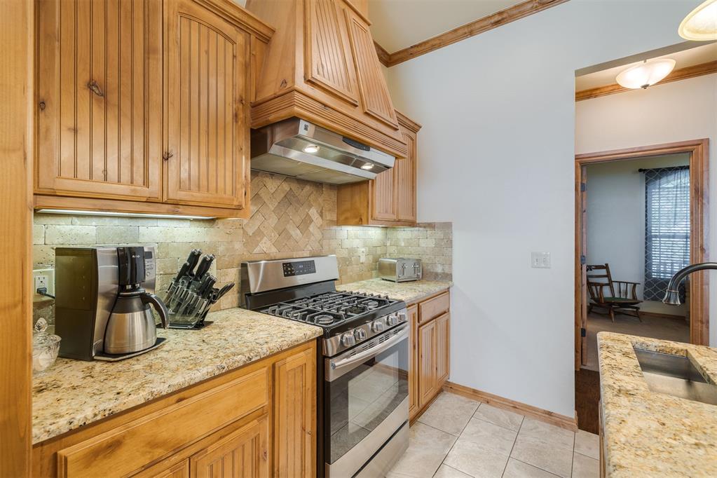 10608 Oaksplinter Lane