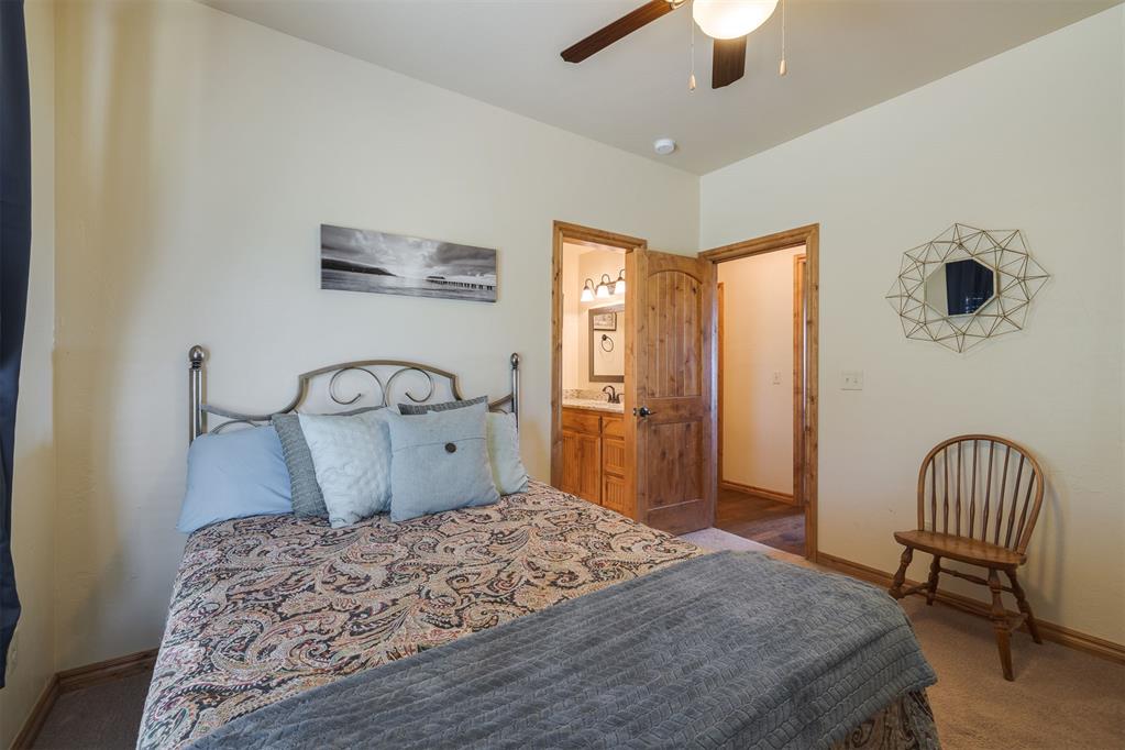 10608 Oaksplinter Lane