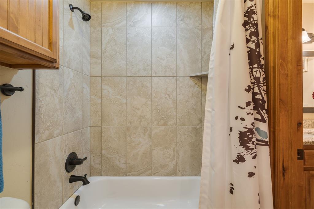 10608 Oaksplinter Lane