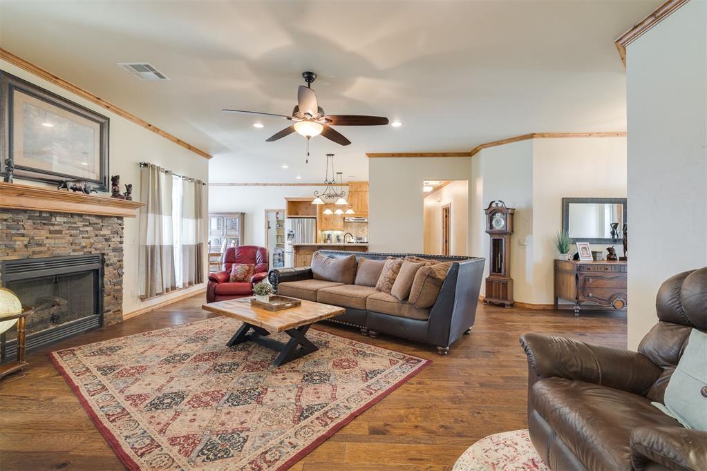 10608 Oaksplinter Lane