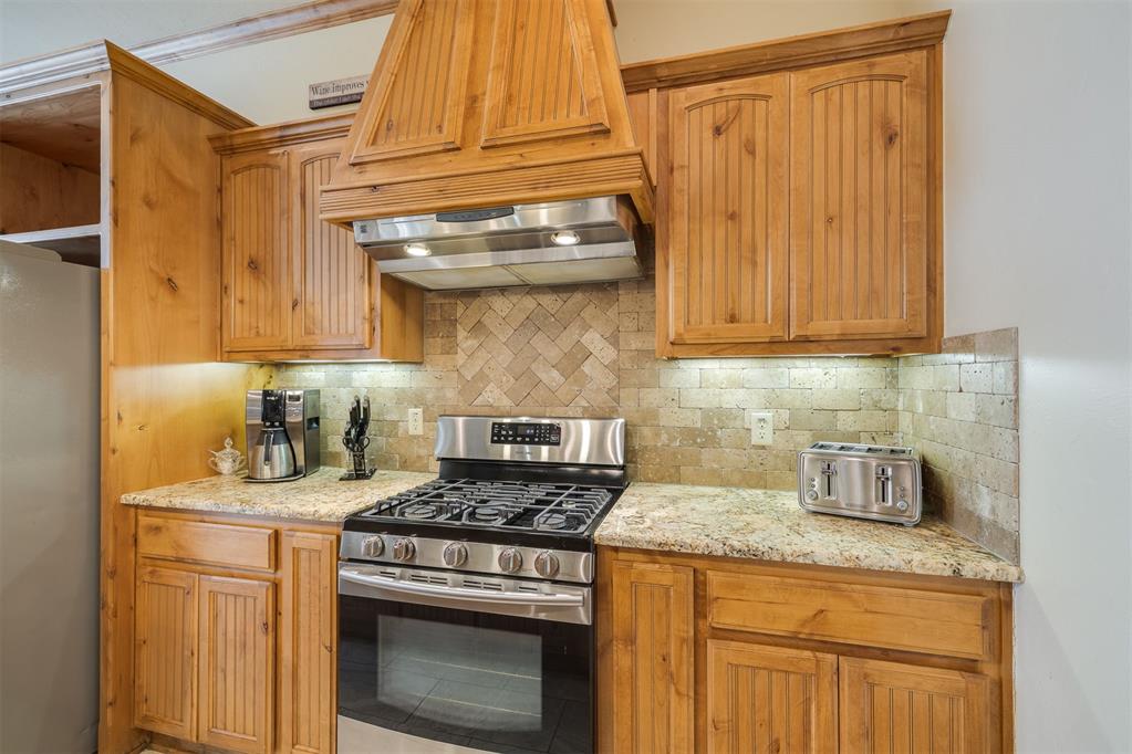 10608 Oaksplinter Lane