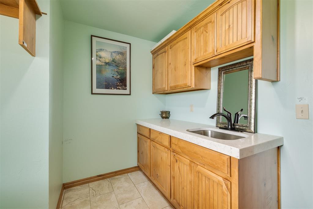 10608 Oaksplinter Lane