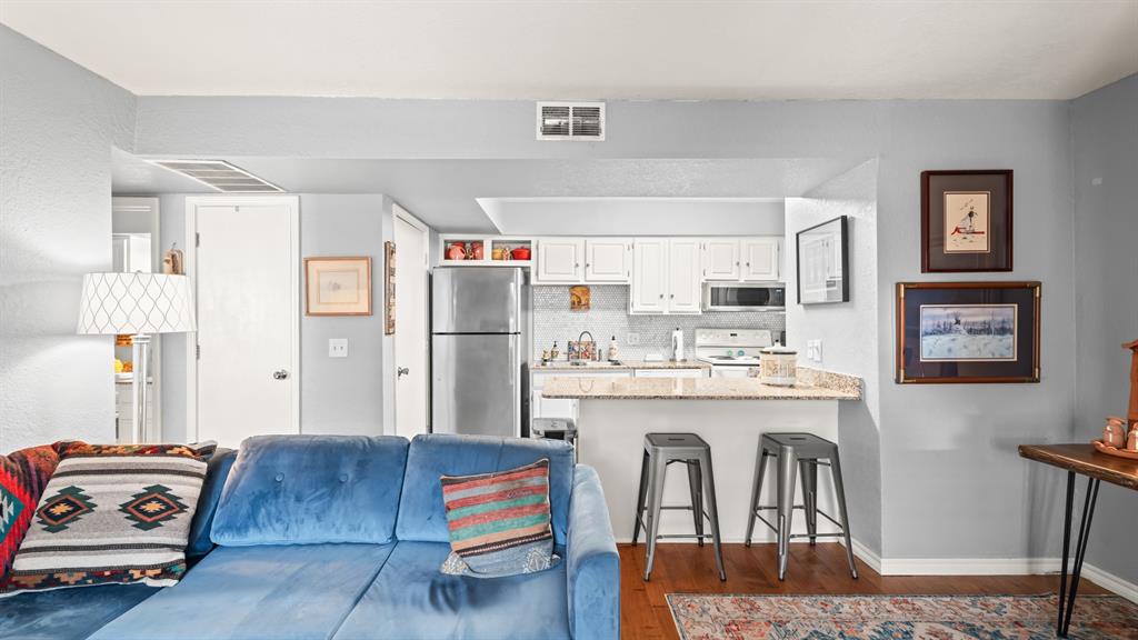 14405 N Pennsylvania Avenue Unit: 6B