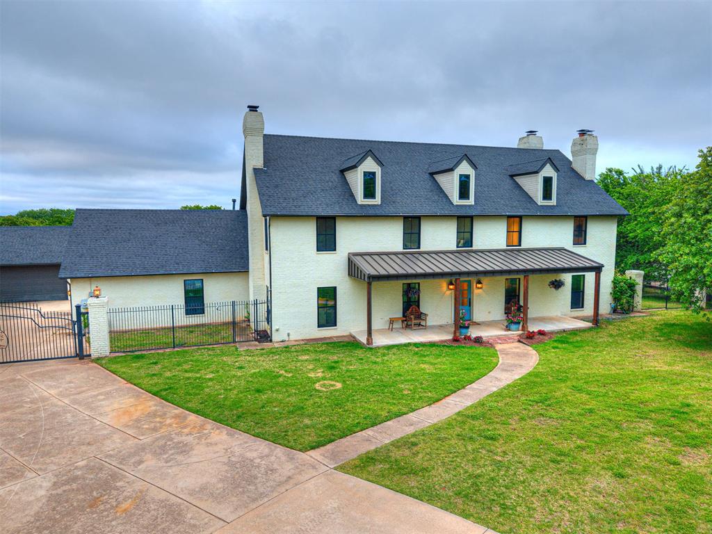 13500 Three Oaks Drive