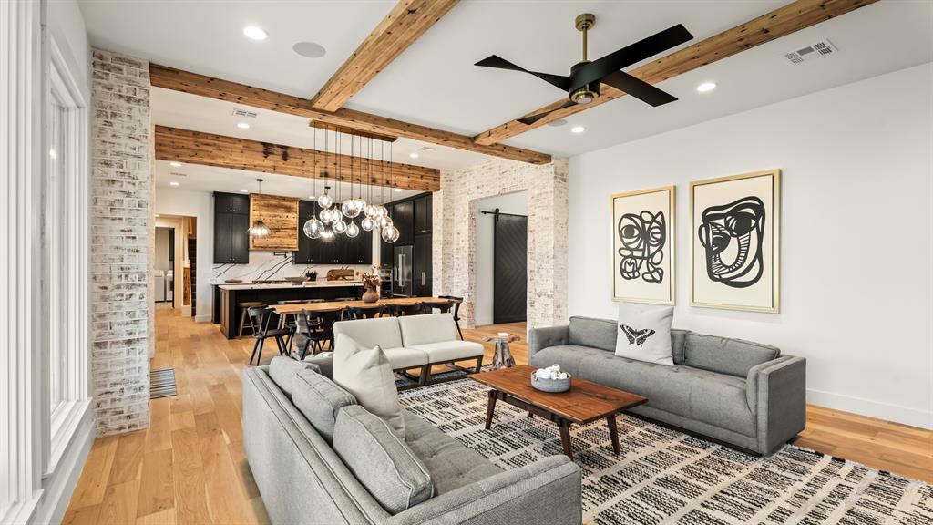 754 Pebble Ridge Arcade