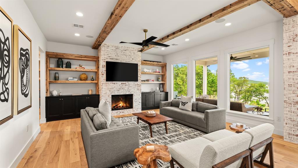 754 Pebble Ridge Arcade