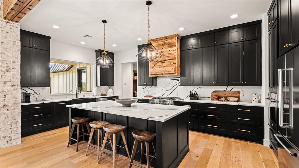 754 Pebble Ridge Arcade