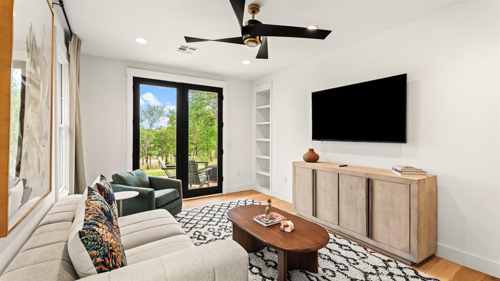 754 Pebble Ridge Arcade