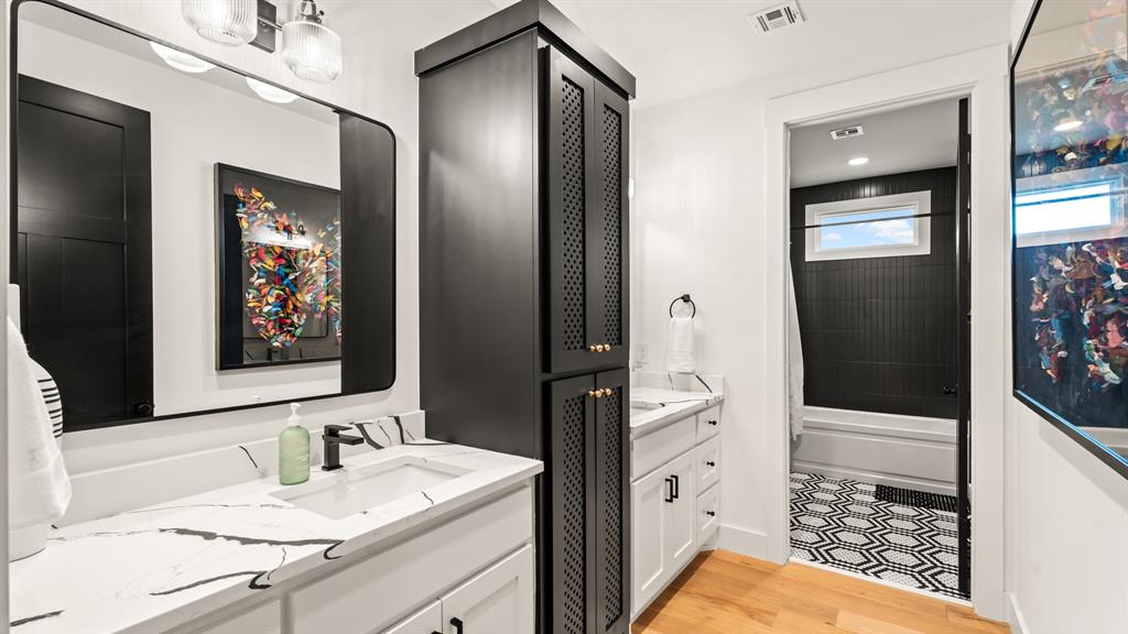 754 Pebble Ridge Arcade