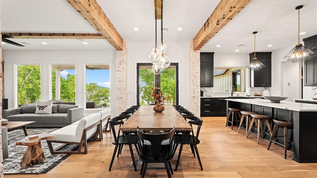 754 Pebble Ridge Arcade